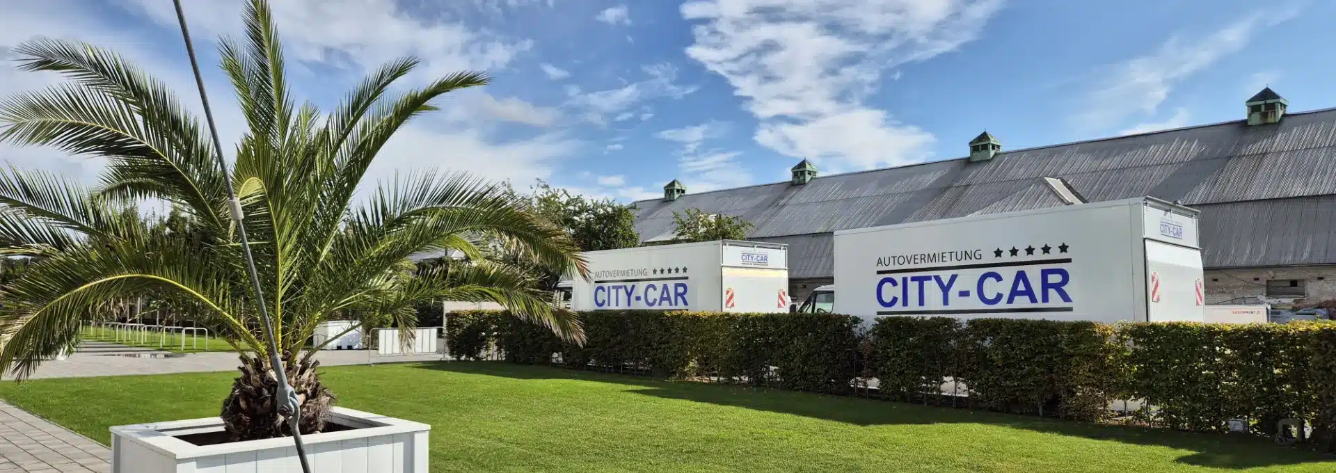 Transporter oder LKW - wir haben die passenden Fahrzeuge für dich